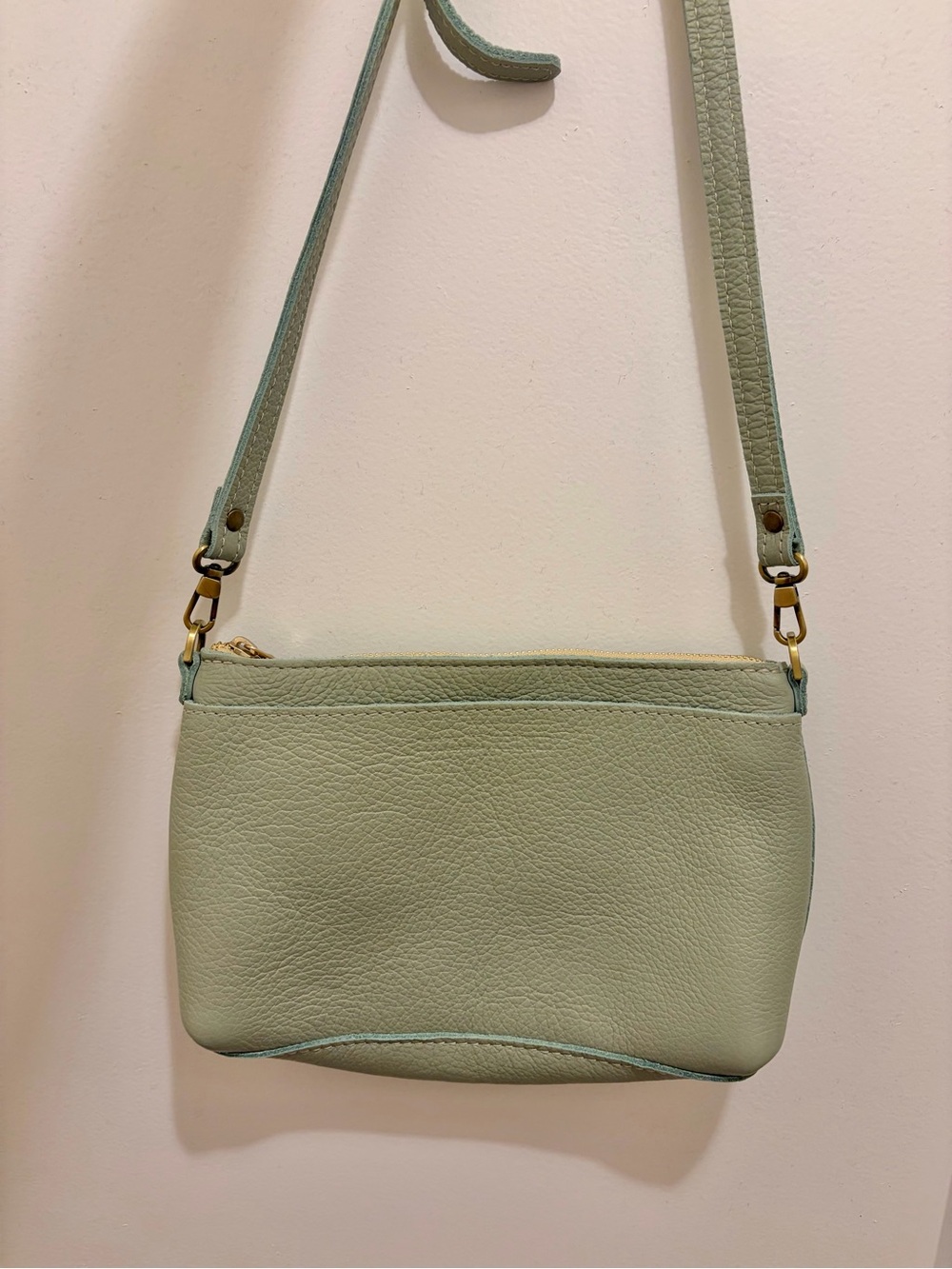 Portland Leather Medium Poppy Crossbody Bag